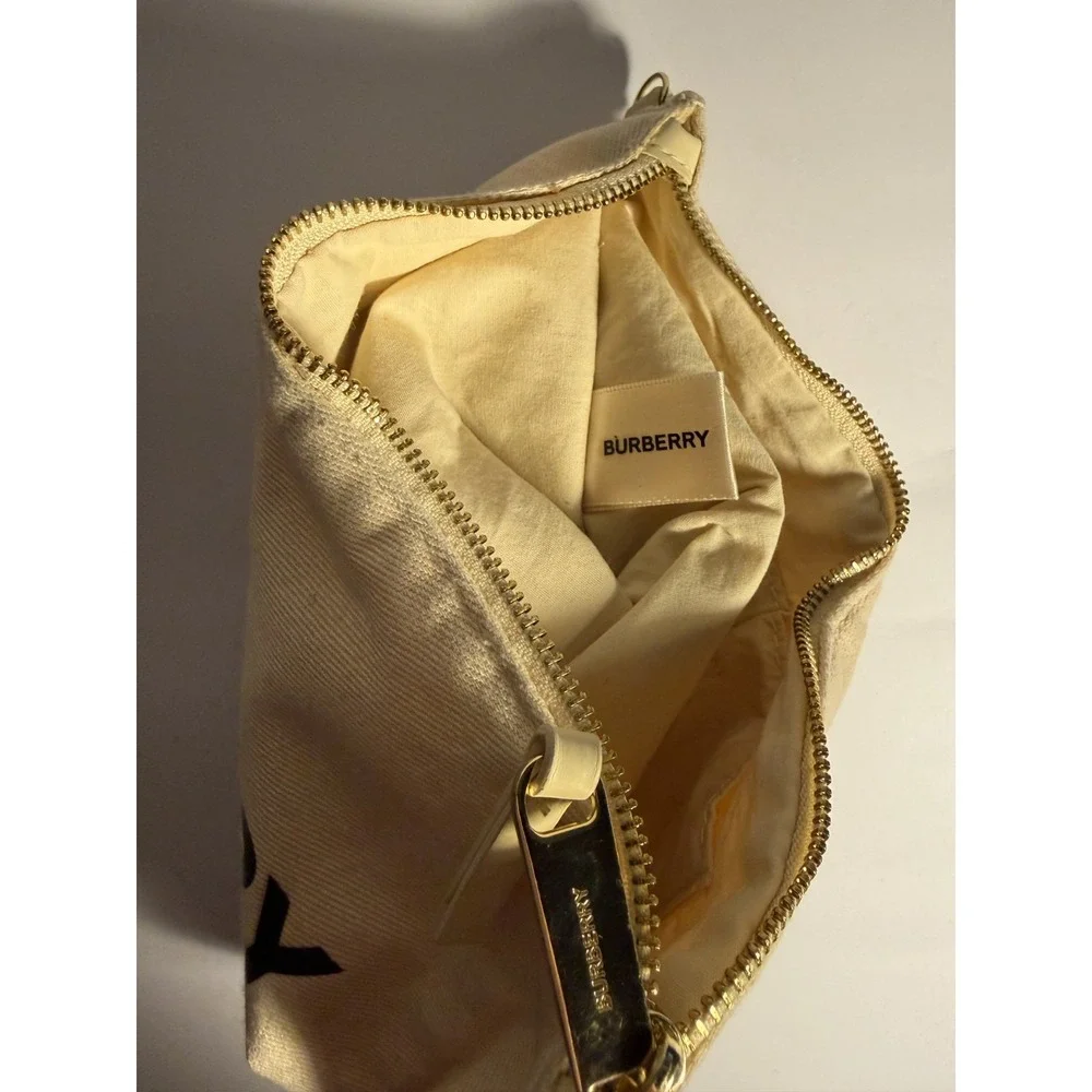 Burberry wristlet pouch